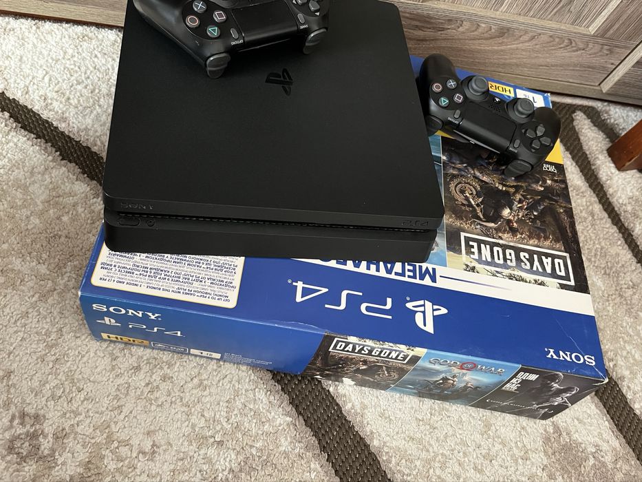 Sony PlayStation 4 Slim 1TB + 2 джойстики, ідеальний стан