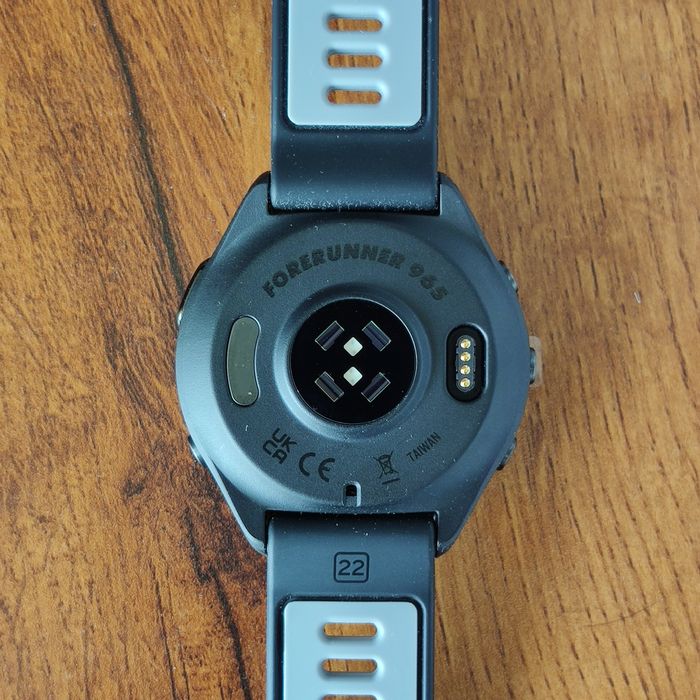 Garmin Forerunner 965 DLC Titanium Bezel 010-02809-10