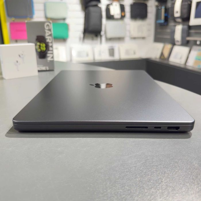 MacBook Pro 14" 2023 M3 Pro 18gb RAM 512gb SSD Space Black В НАЯВНОСТІ!