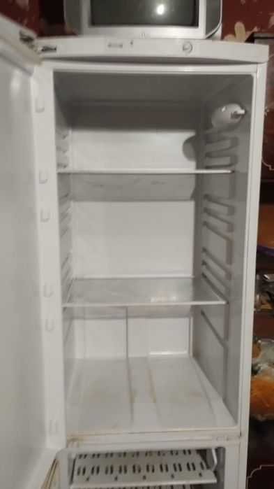 Холодильник б/у в