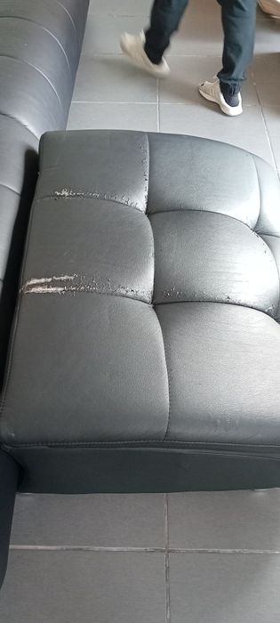 Sofá  5 lugares+ chaise+ puff