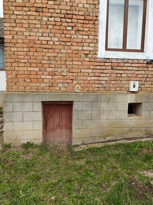 Продається Будинок у селі Качанівка (Тернопільська обл.) + 20 соток землі | Газ, світло | $5000