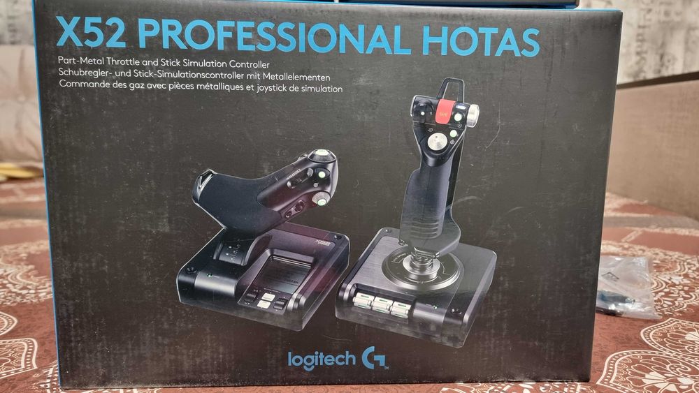 Logitech G Saitek X52 Pro Flight Control System