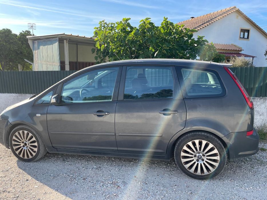 Ford focus c-max, reservado até segunda