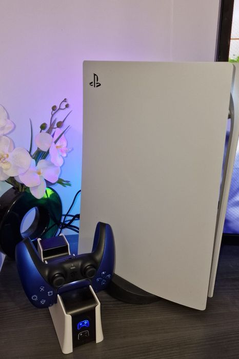 PlayStation5, plus 9 gier