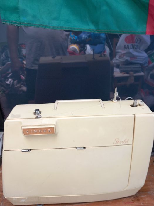 Maquina portátil singer