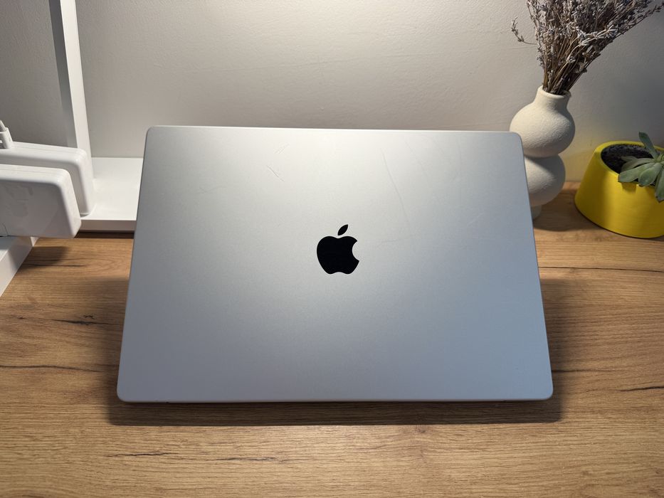 MacBook Pro 16 2021 M1 Pro 16Gb 1TB SSD Silver