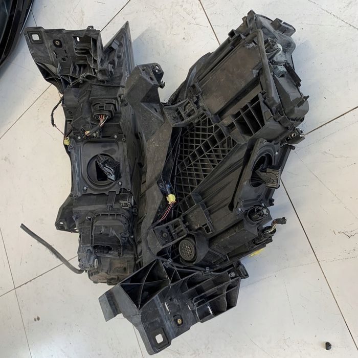 Kompletny Przód Lc9X Zestaw Części Lampy Fulled Matrix Audi Q7 4M 17R