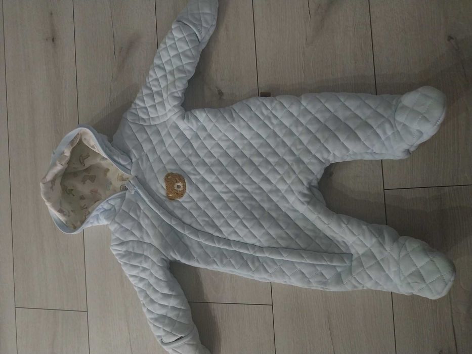 Kombinezon chłopięcy 68r