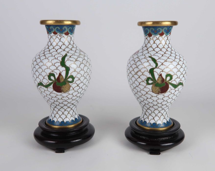 Jarrinhas da China em Cloisonne, CADA
