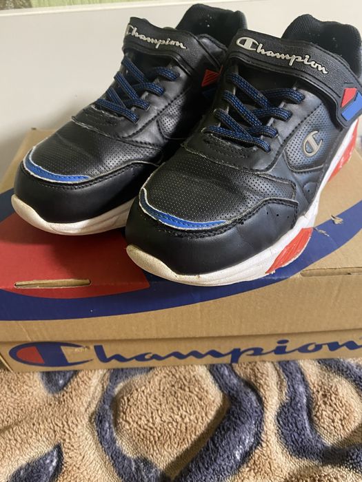 Кросівки доя хлопчика  з підсвіткою