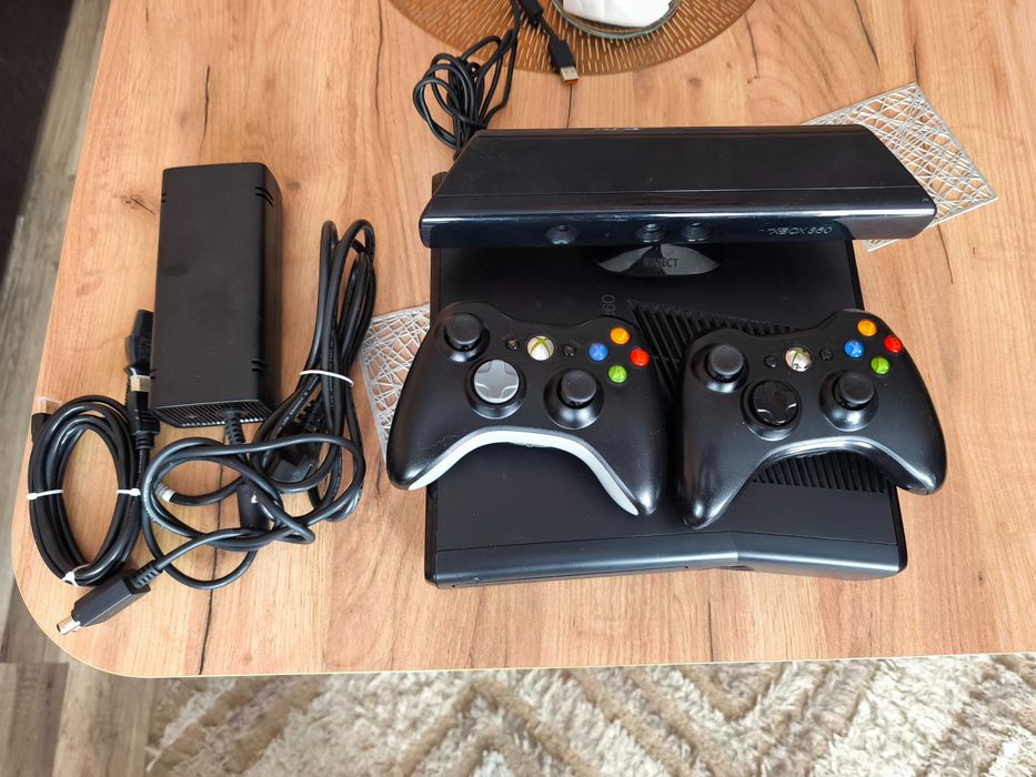 !Xbox 360 SLIM Corona RGH ,HDD 500GB!+GRY+ 2xPad+Zasilacz+Kinect!