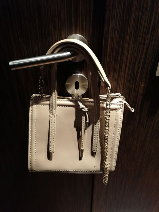 Bolsa pequena nova