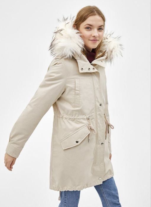 Стильна жіноча парка Bershka (розмір M) – бежева