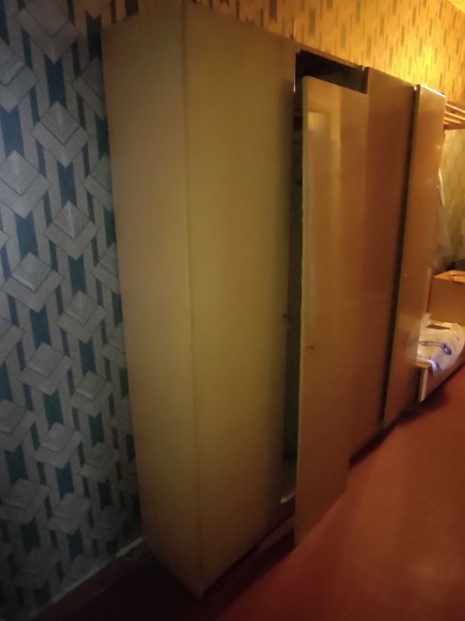 Мебель для прихожей(гарнитур), гостиной,лак,комплект