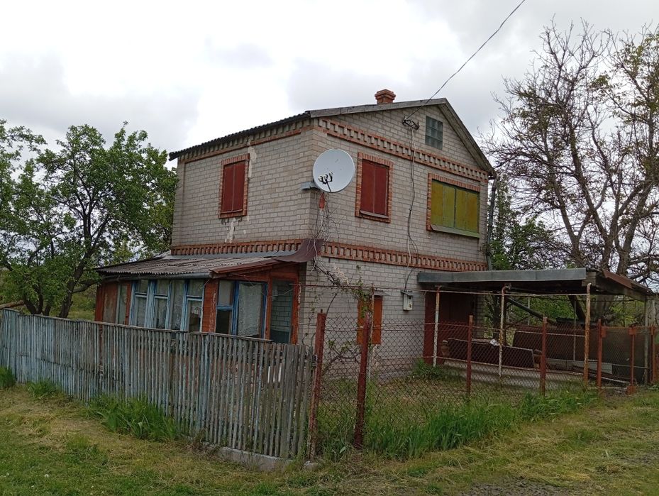 Будинок дача для відпочинку або  проживання
