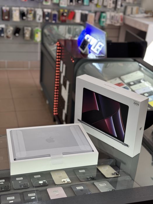 Apple MacBook Pro 14 M2 Max 64GB/2TB Open Box