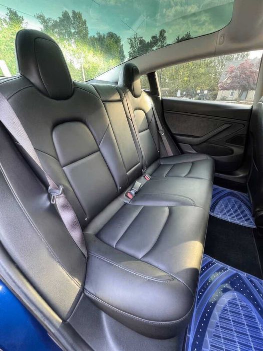 Tesla Model 3 Long Range      2018
