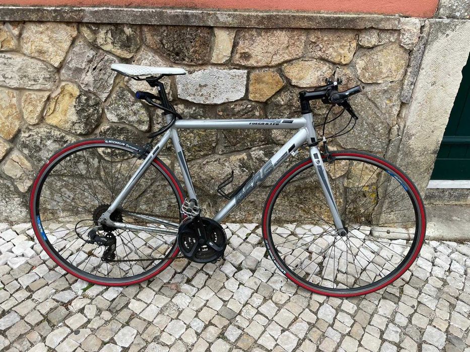 bicicleta de corrida usada