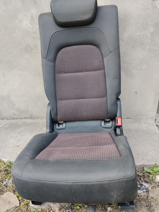 Салон до ауді Q5 2011 року