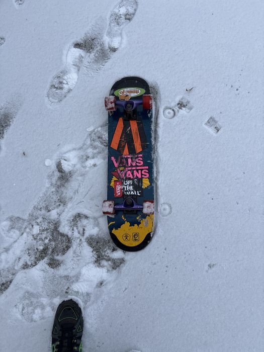 скейт vans of the wall