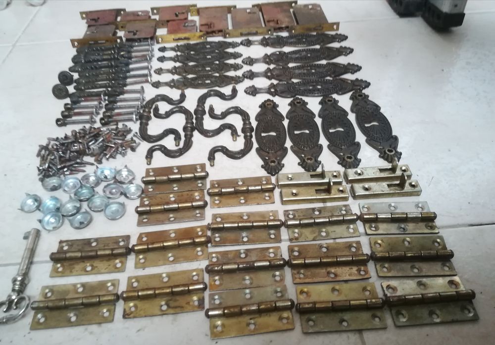 Ferragens de Móveis