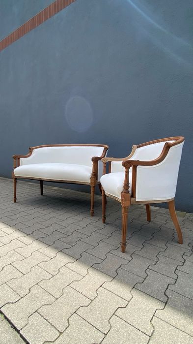 Zestaw wypocznkowy sofa i fotel po renowacji w stylu Loudwik XVI