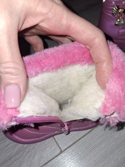 Зимові чобітки для дівчинки