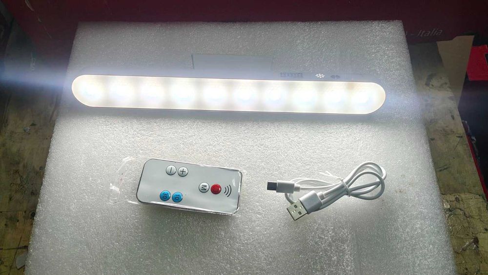 Світильник/лампа на акумуляторі 18650 с пультом