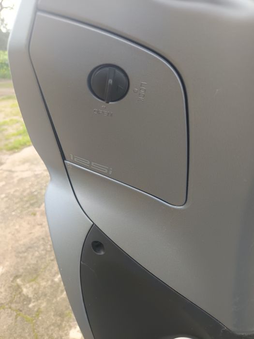 Scooter à venda ano 2022- Kymco People S (Arrefecimento líquido )