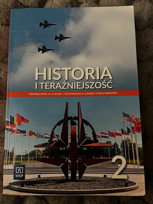 Książki liceum technikum Hit Historia polski geografia biologia