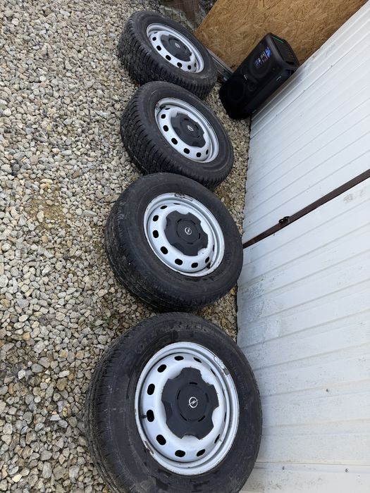 Felgi Stalowe + Opony 2025r  Opel Vivaro/Trafic/Primastar