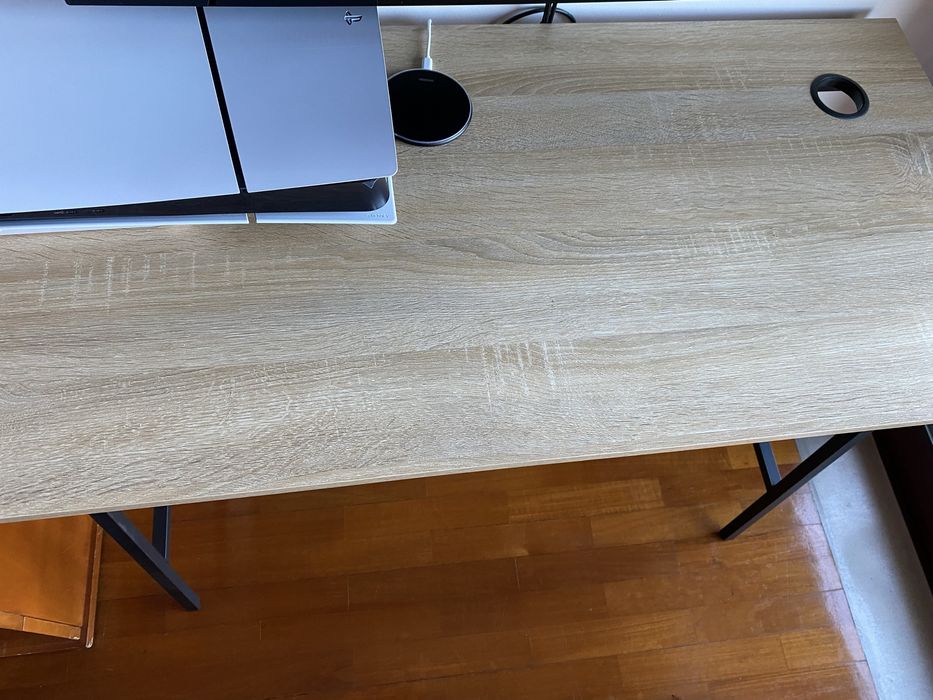 Secretaria como Nova