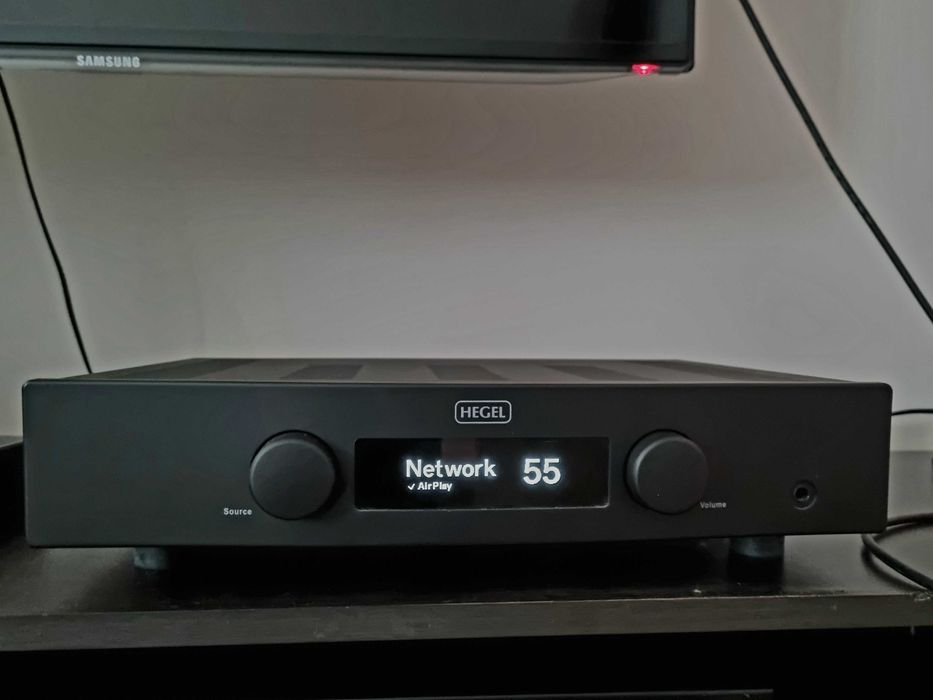 Hegel H90 wzmacniacz HiFi