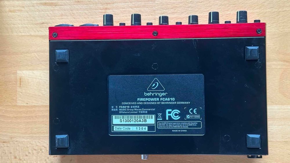 Behringer FCA 610 interface audio muzyczny