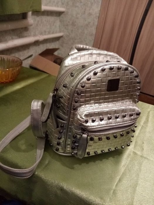 Продам портфель мини