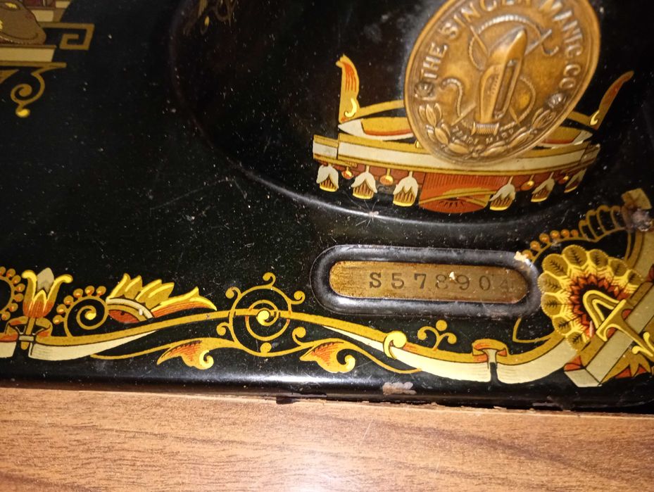 Máquinas costura Singer e Naumann