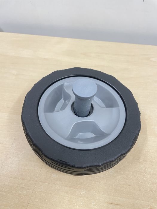 Koła tylne zbiornika odkurzacza piorącego Karcher Puzzi 8/1 , 10/1