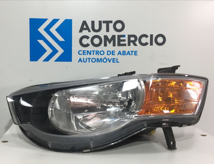 OTICA ESQUERDA MITSUBISHI COLT VI (Z3_A, Z2_A) 1.1 (Z31A, Z32A) [02-12