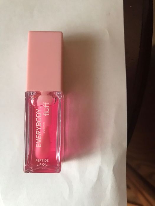 Błyszczyk do ust i balsam luksja