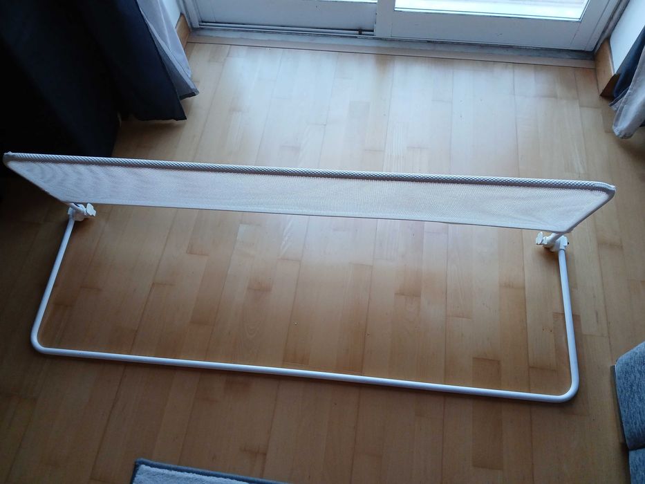 Protecção de cama em rede dobrável