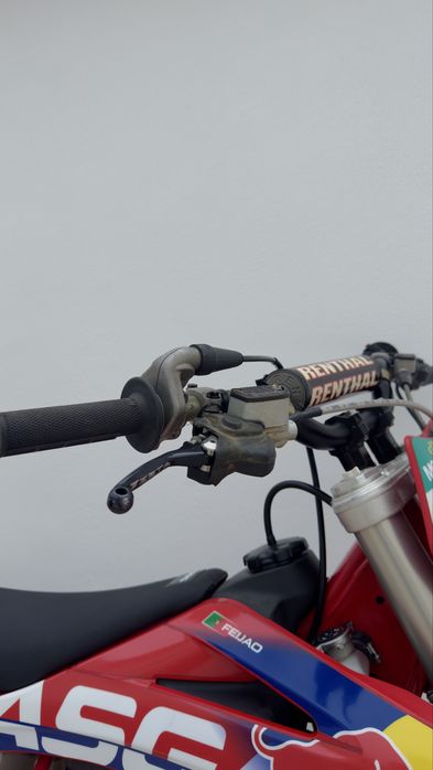 Gasgas mc 125 Matriculada 35horas ( Trato de Crédito )