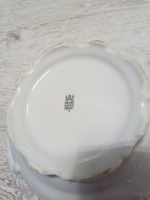 Porcelanowa waza Wawel, bez pokrywy.