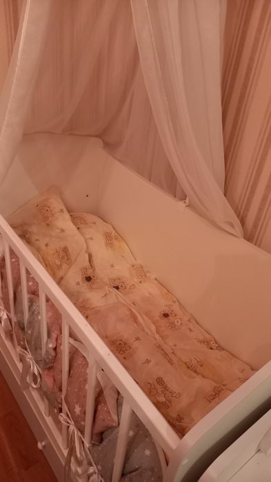 Продається дитяче ліжечко