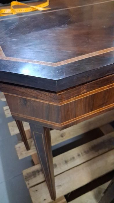 Mesa de jogo ou decorativa