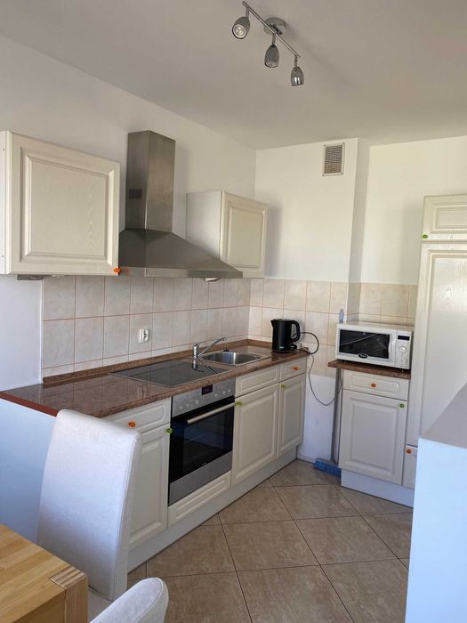 WYNAJMĘ  jasną i przestrzenną KAWALERKĘ 35m²  SKM Kiełpinek  CH AUCHAN