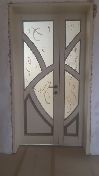 Сходи.із деревини,набудьяку складність.