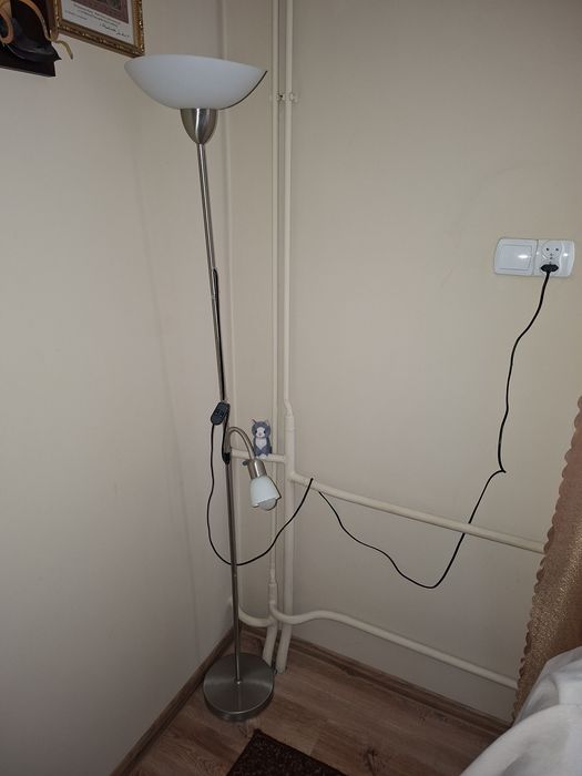 Lampa nocna podłogowa