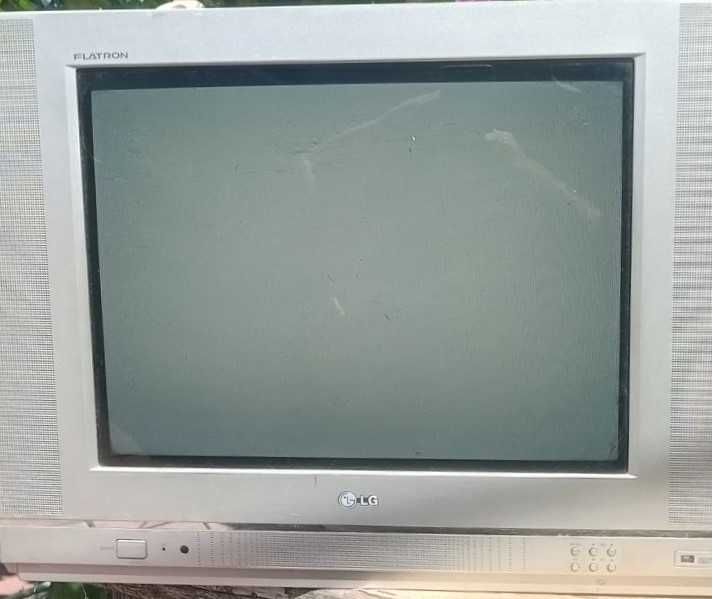 Продам кінескопний телевізор LG Flatron RT-21FB20RQ, б/в