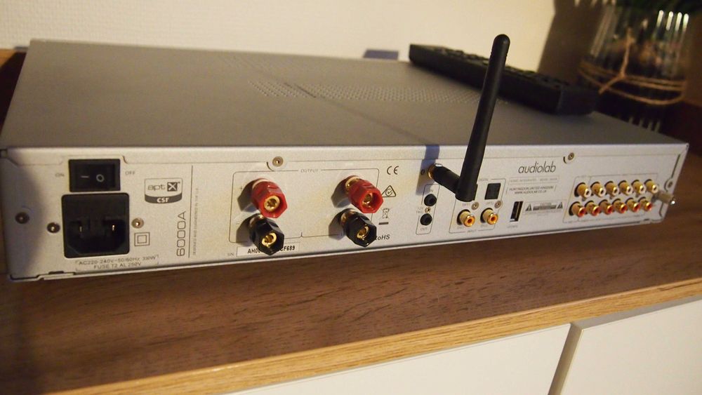 Audiolab 6000a, wzmacniacz stereo, bluetooth
